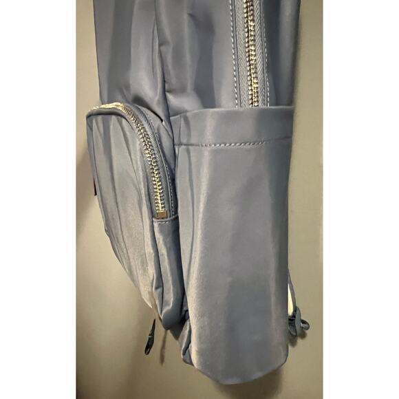 NWT Lululemon Everywhere Backpack - 22 L - Picture 8 of 10